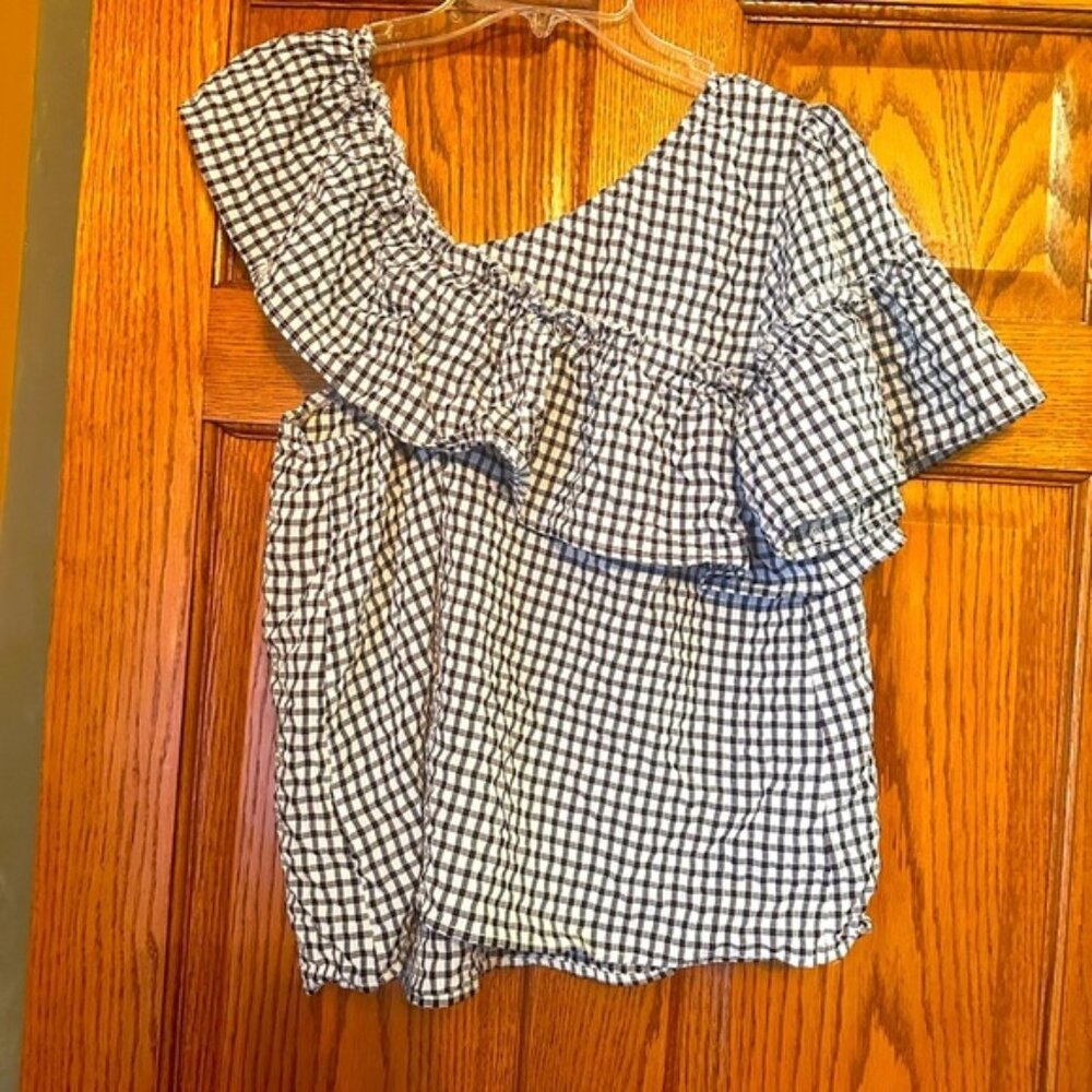 Off shoulder gingham top